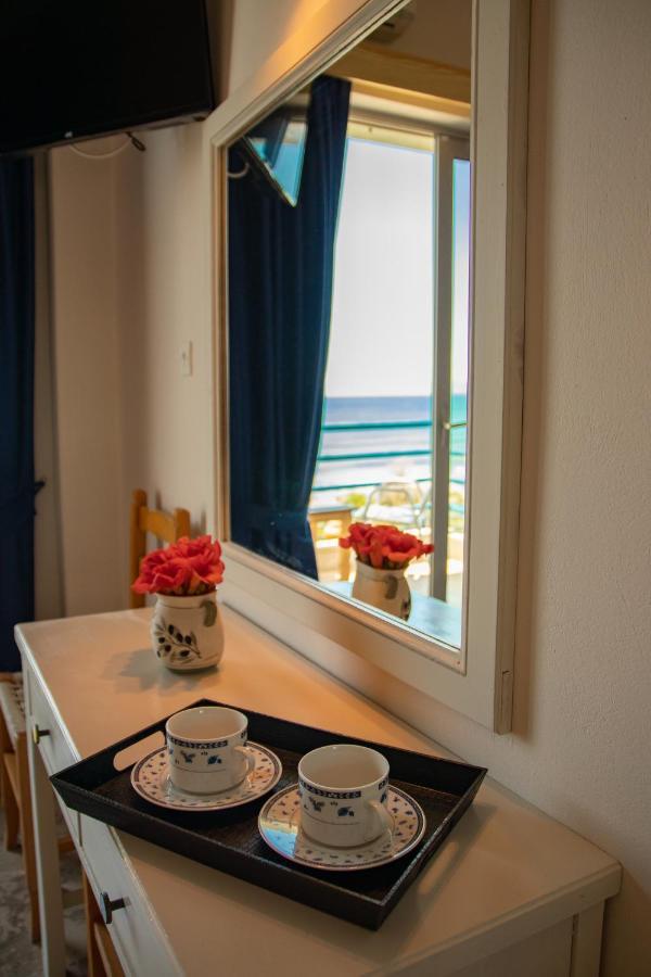 De La Plage Hotel Koroni Esterno foto