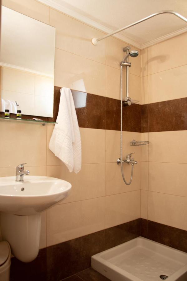 De La Plage Hotel Koroni Esterno foto