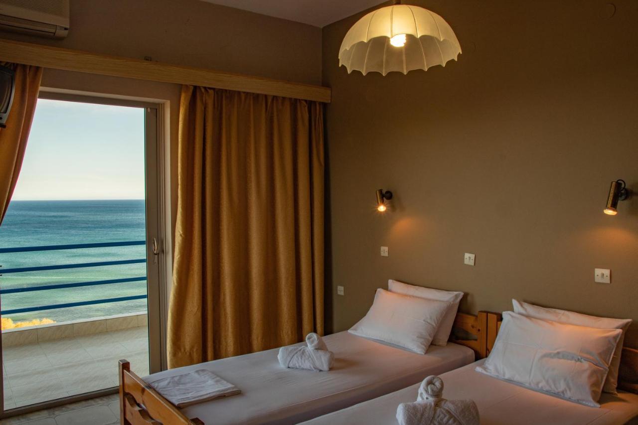 De La Plage Hotel Koroni Esterno foto
