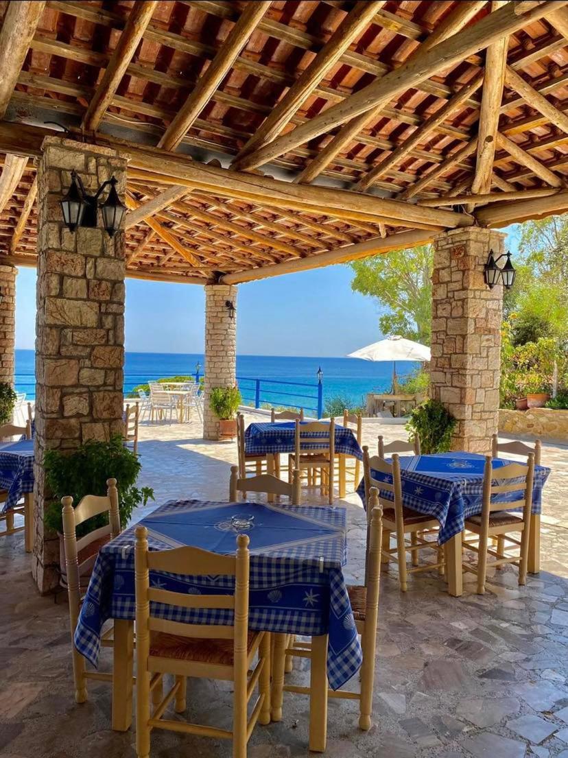 De La Plage Hotel Koroni Esterno foto